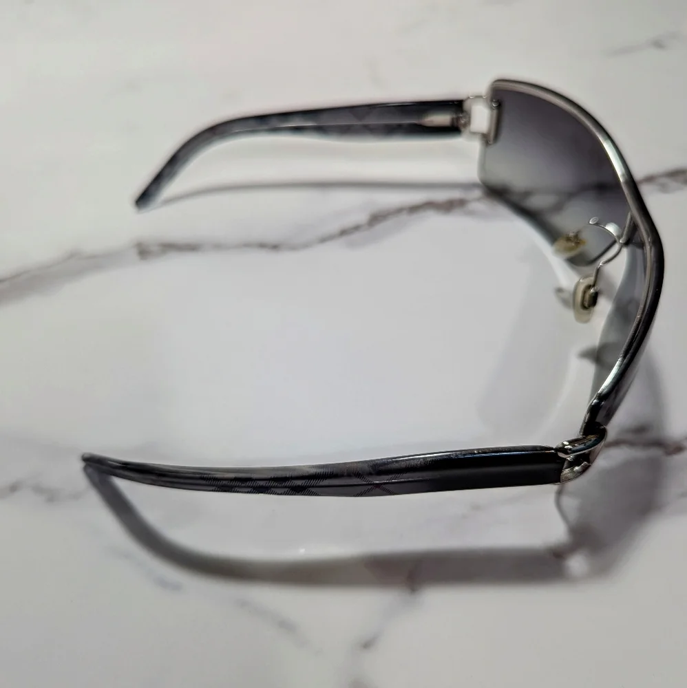 BURBERRY Acetate Rimless Gradient Lenses EUC